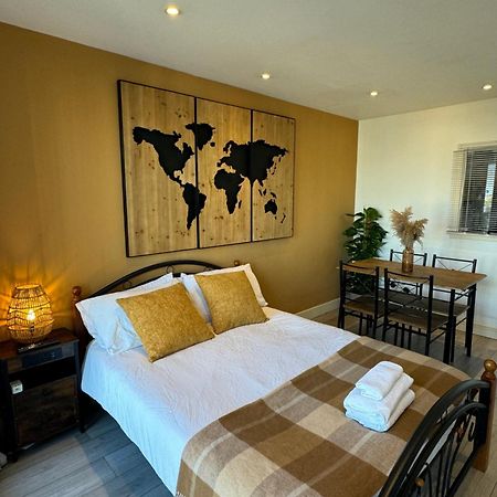 Cozy Flat With Balcony Apartman London Kültér fotó